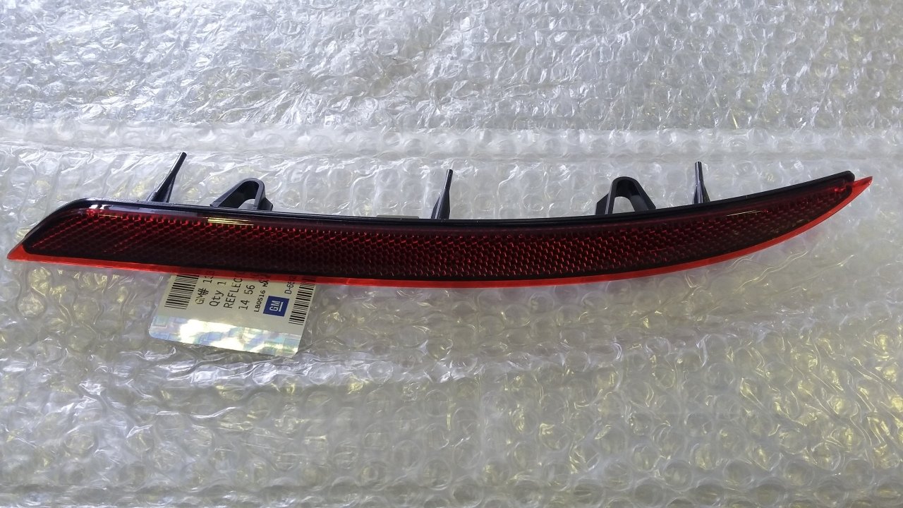 Opel Astra J Kedi Gözü ( Reflektör ) Arka Sağ GM
