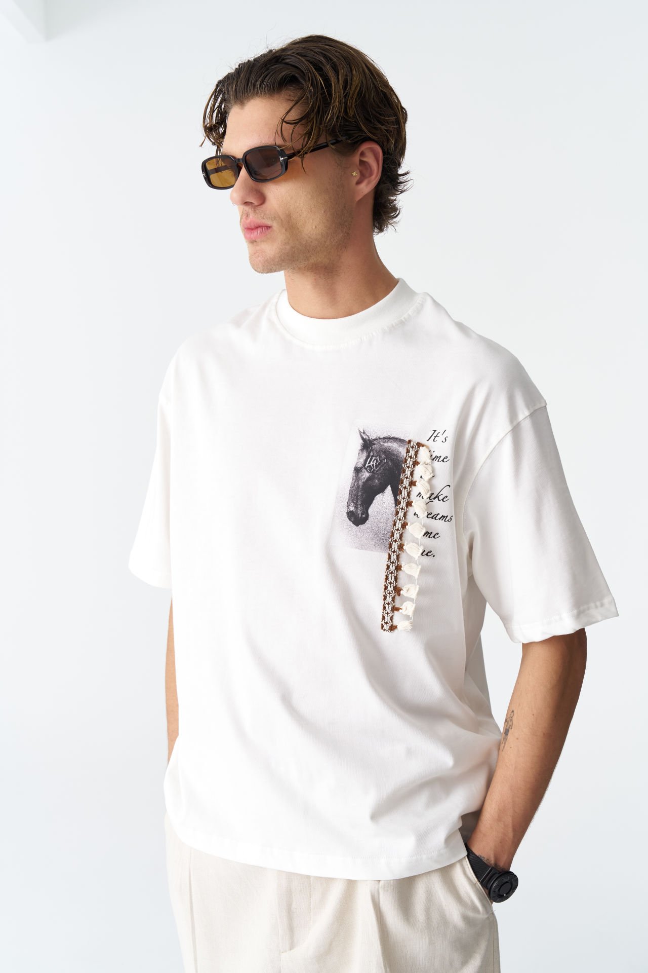 At Baskılı, Nakışlı, Örgülü Unisex %100 Pamuk T-shirt