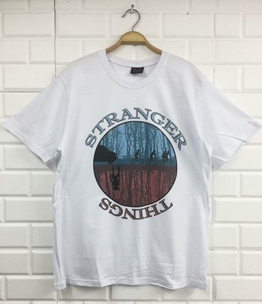 STRANGER THINGS Baskılı T-shirt