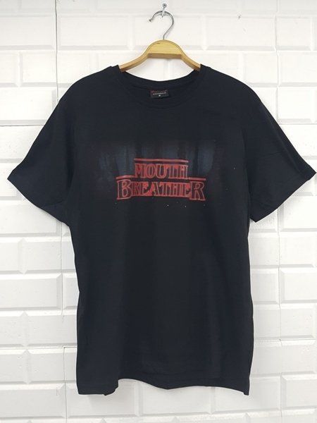 STRANGER THINGS Baskılı T-shirt