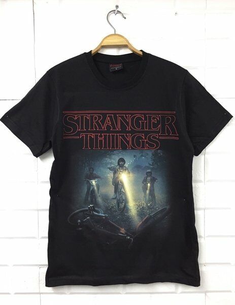 STRANGER THINGS Baskılı T-shirt