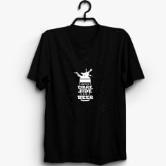 The Dark Side Of The Beer Baskılı T-shirt