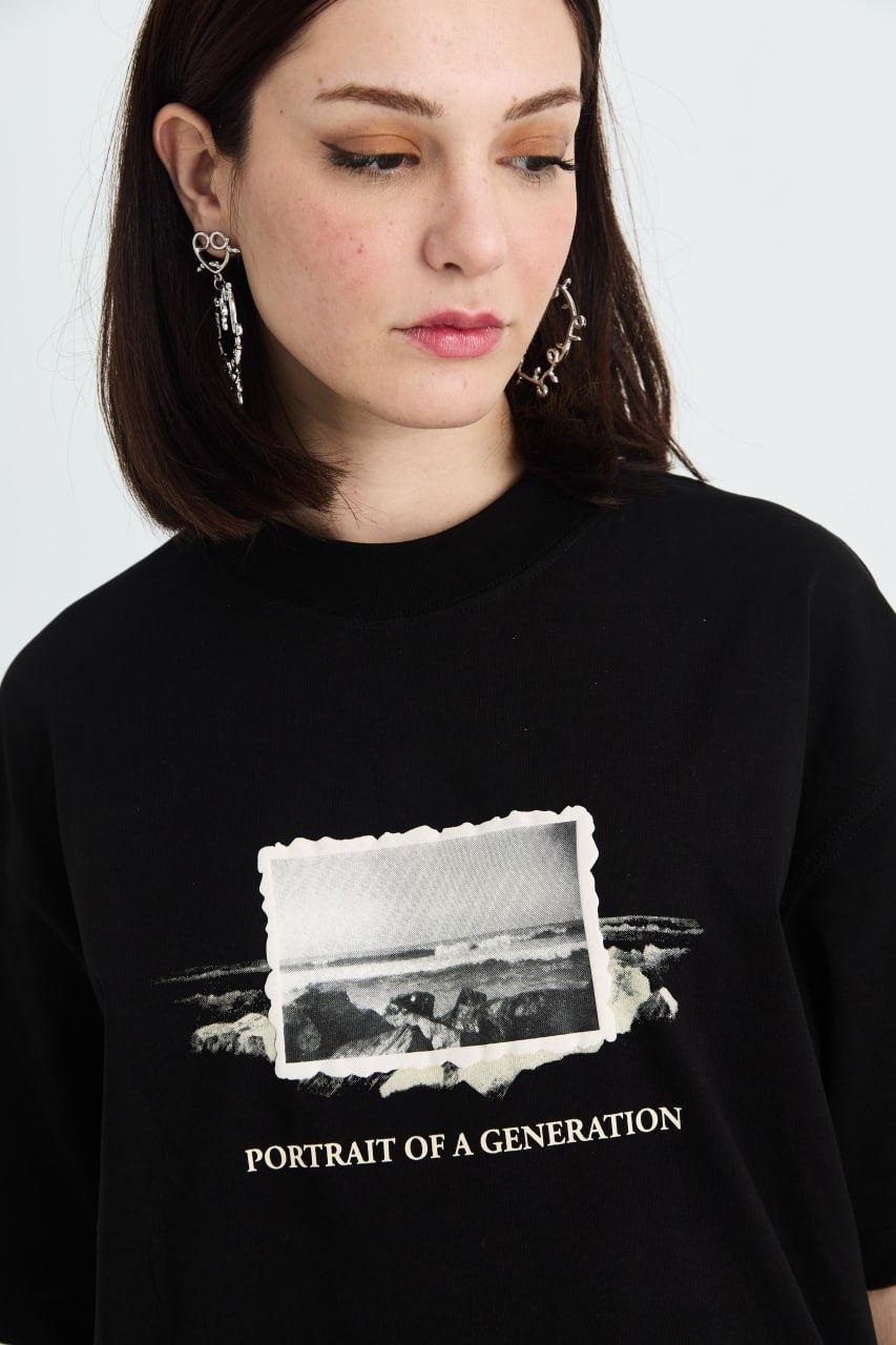 Portrait Of a Generation Baskılı Unisex %100 Pamuk Siyah T-shirt