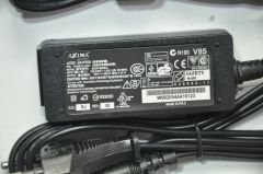 Axima TS 7 Netbook Adaptörü (19V - 1.58A - 30W (5.5 x 2.5mm))