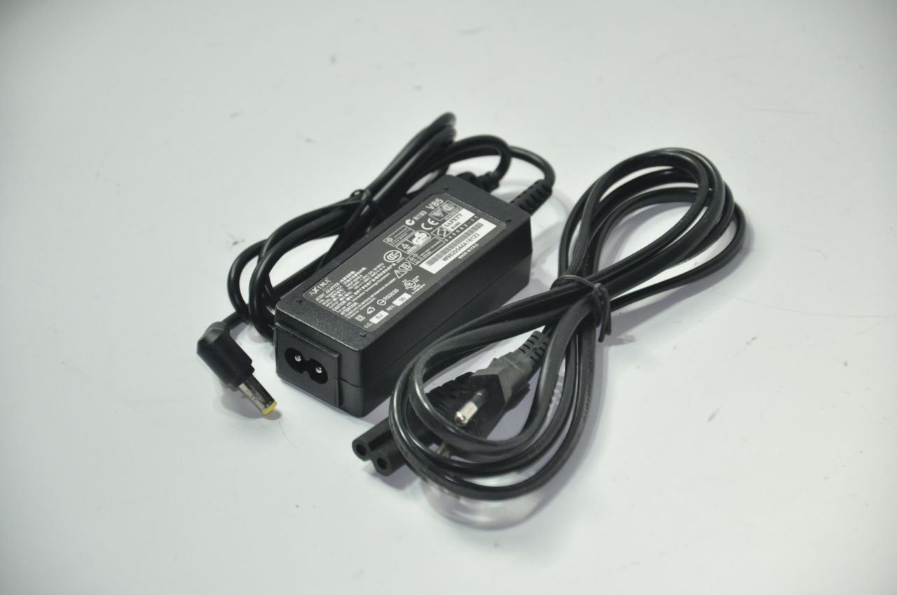 Axima AC 3 (DL) Netbook Adaptörü (19V - 1.58A - 30W (5.5 x 1.8mm))