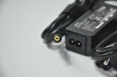 Axima AS 2 Netbook Adaptörü (12V - 3A - 36W (4.75 x 1.75mm))