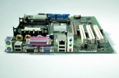 FUJITSU SIEMENS 478 PIN D1761-C23 GS 3 DDR1 ANAKART