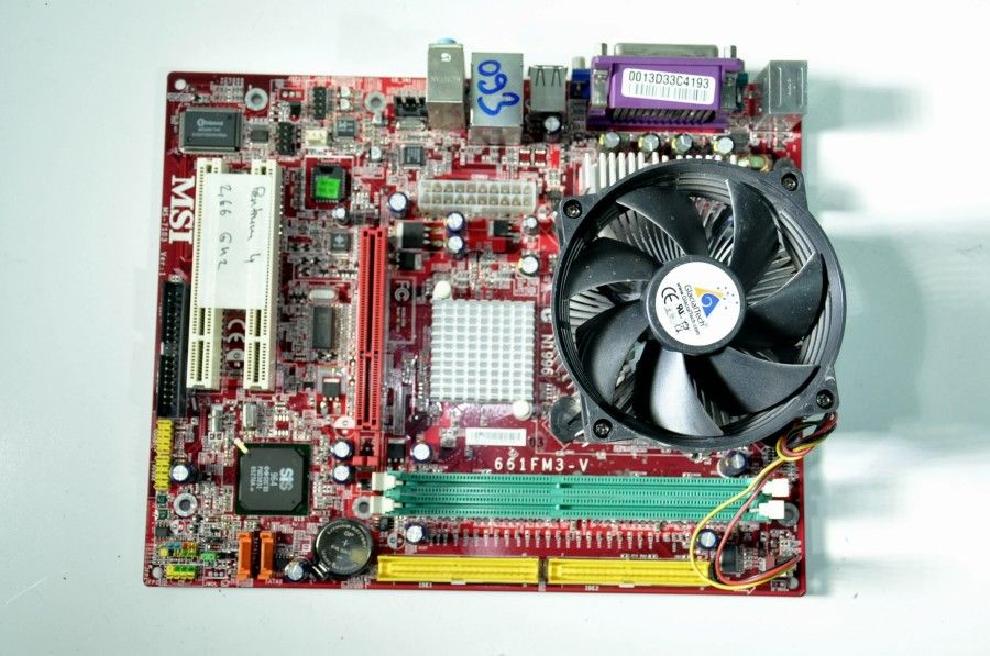 MICRO-STAR 775 PIN MS-7103 661FM3-V DDR1 SATA ANAKART