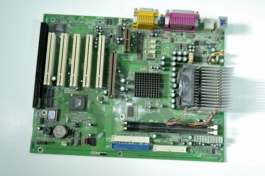 WINCOR NIXDORF P3 SOKET 370 1750031813 P753 EPOX EP-3VSA2 SDRAM ANAKART
