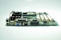 INTEL P3 SOKET 370 CA810 AA 744854 421 SDRAM ANAKART