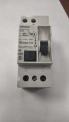 Siemens 5SM1 312-0 Monofaze 30 MA 2 Kaçak Akım Koruma Rölesi