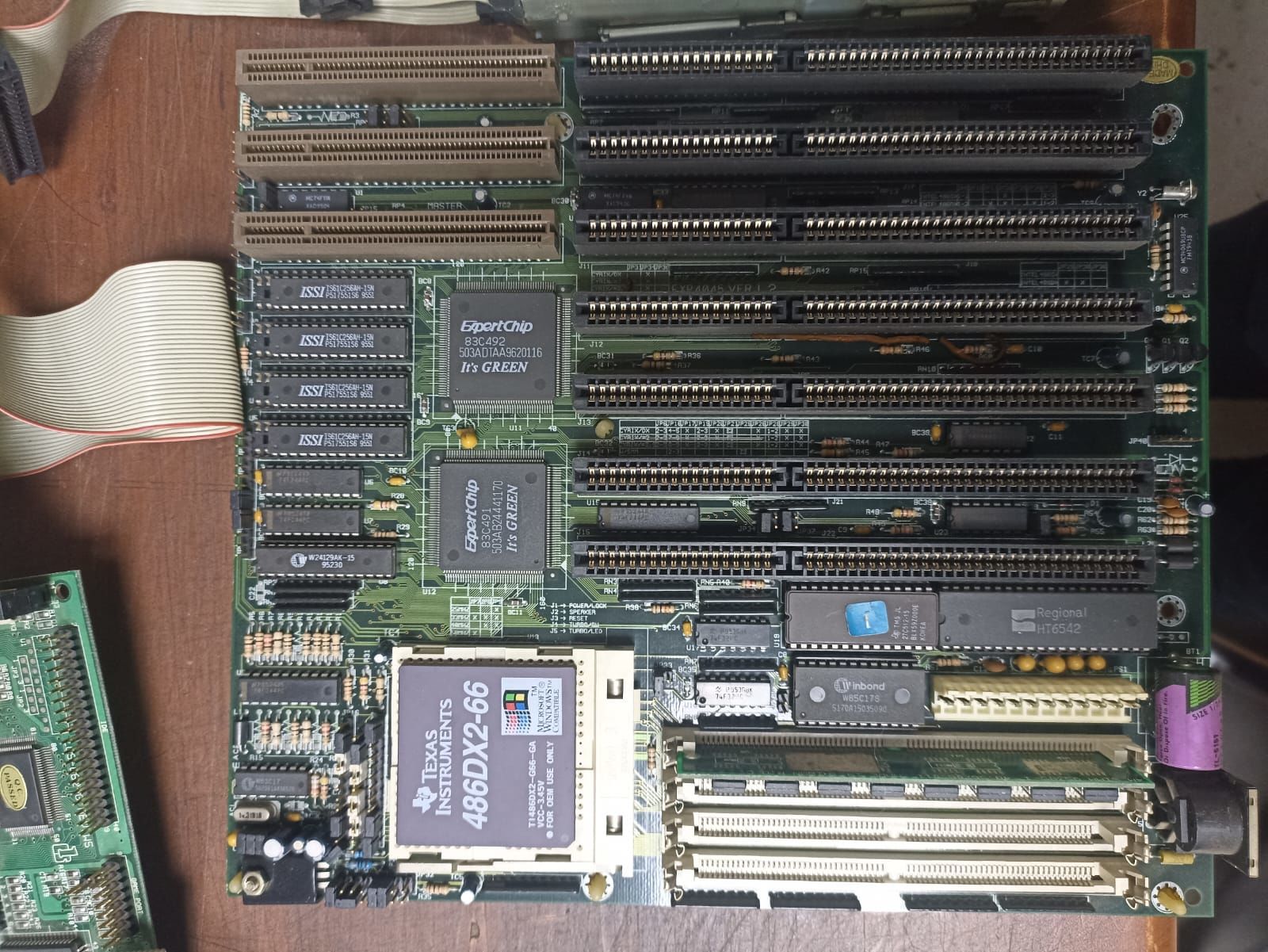 DataExpert  EXP4045 486dx2-66 isalı Anakart