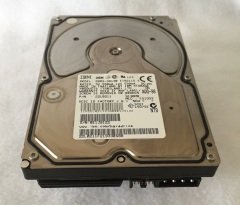 IBM 68 PIN 9GB DDRS-39130 3.5'' 7200 SCSI HDD