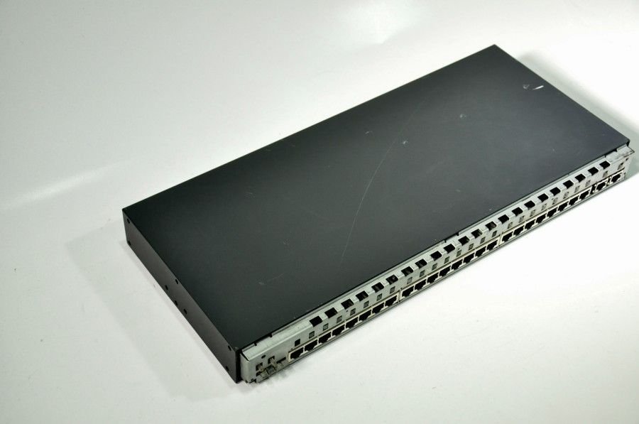 CISCO 1900 SERIES WS-C1924-R 24 PORT SWITCH