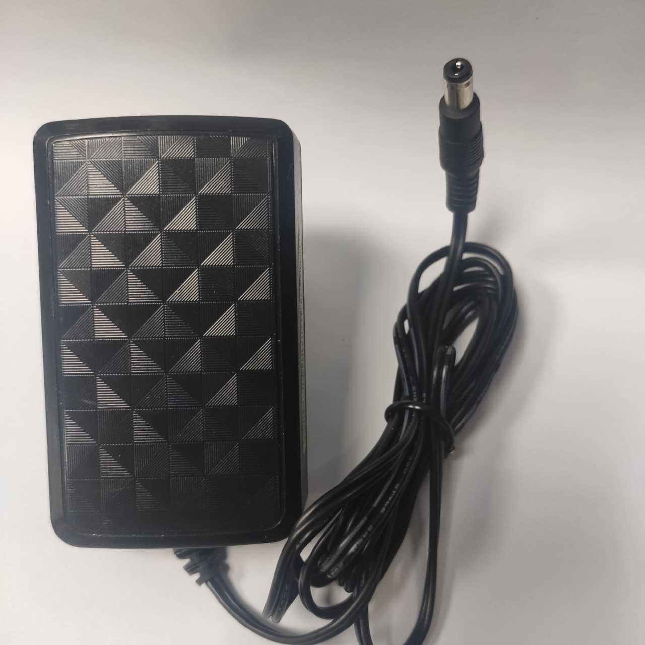 Huawei 12 Volt 2 Amper Priz Tip Adaptör HW-120200EGM