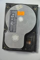 QUANTUM IDE 2.1GB SG21A011 3.5'' 5400RPM HDD