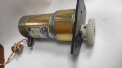 PITTMAN GM8712F818-R7 GEAR MOTOR, 9,5 VDC, 60.5:1 RATIO