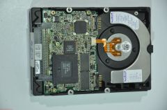 IBM 80 PIN 9.1GB DDYS-T09170 07N3850 3.5'' 10000RPM SCSI HDD