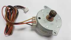 NMB STEP CAU6 RH7-1366 01 9 OHM 24 V