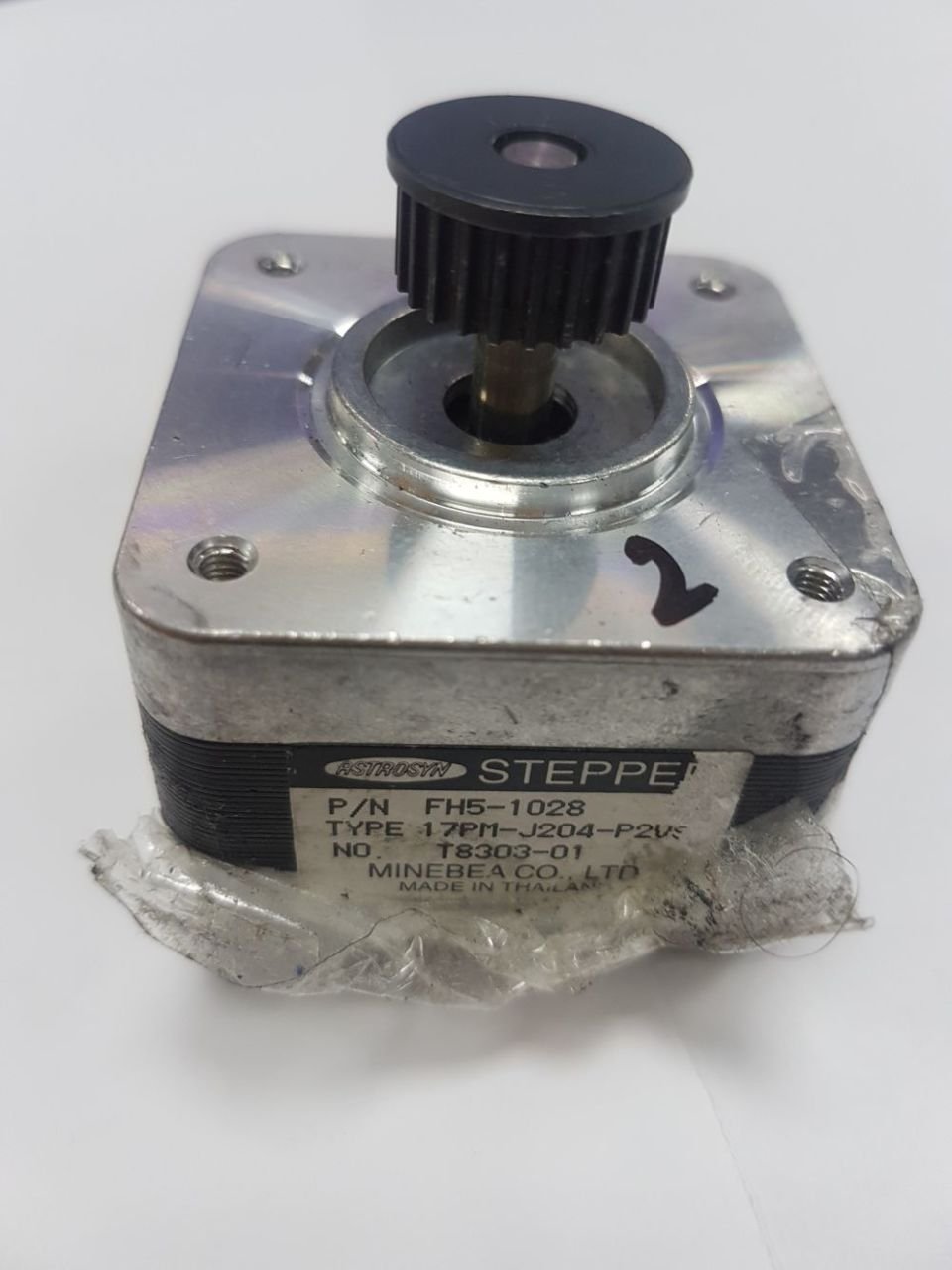 Minebea Artosyn Stepper Motor TYPE 17PM-J204-P2VS FH5-1028