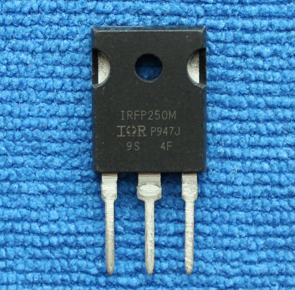 IRFP250M Mosfet N-channel 30A 200V TO247