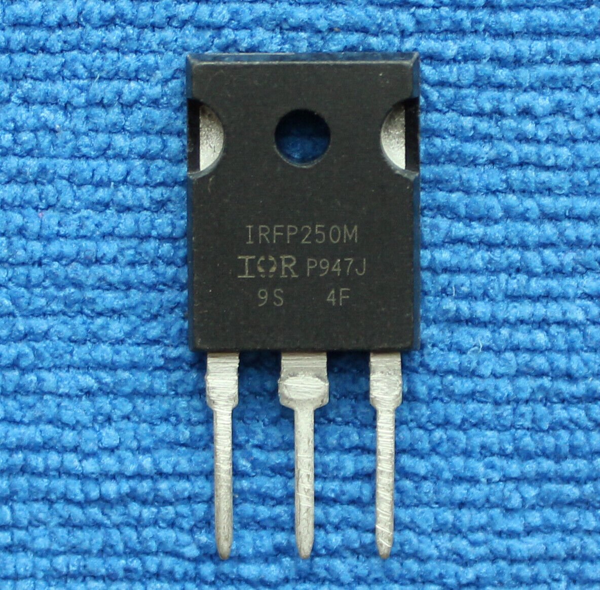 IRFP250M Mosfet N-channel 30A 200V TO247