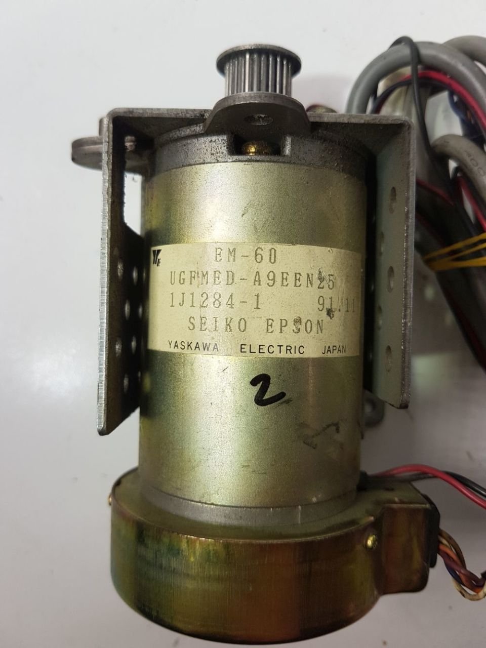 YASKAWA SEIKO EM-60 UGFMED-A9EEN25 Encoderli Motor