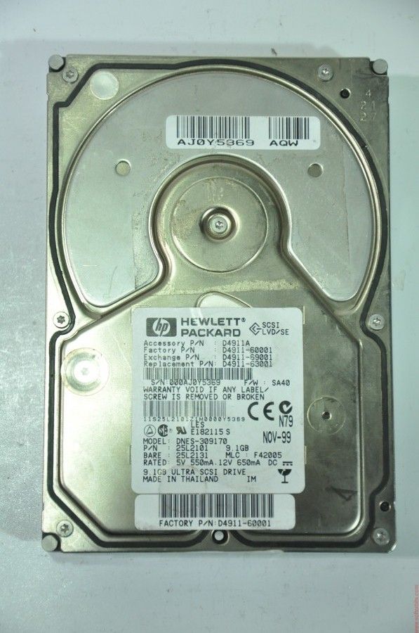 HP 68 PIN 9GB DNES-309170 25L2101 D4911-60001 3.5'' 7200RPM SCSI HDD