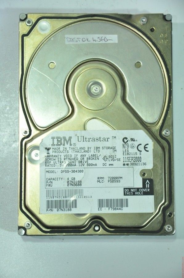 IBM 68 PIN 4GB DPSS-304300 07N3188 3.5'' 7200RPM SCSI HDD