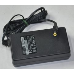 ERICSSON 7.5V 0.8A ADAPTER BML161 11-3A R1A TYPE 4020051-BV