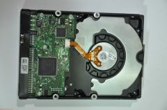 HITACHI IDE 250GB HDT722525DLAT80 0A31611 3.5'' 7200RPM HDD