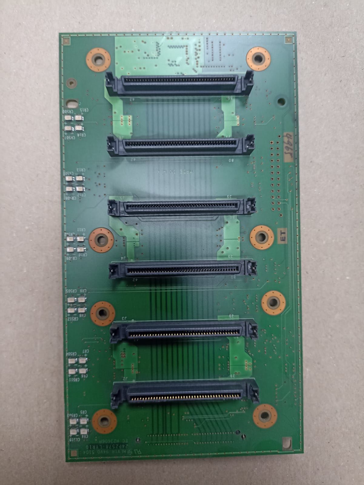 IBM 41Y7687 39R8771 HARD DRIVE BACKPLANE for X236 X226