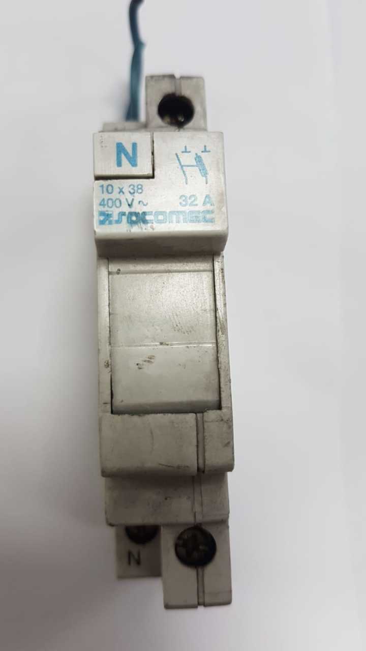 SOCOMEC 32 A, FUSE HOLDERS, 10 X 38, 400 V