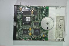 MAXTOR IDE 2.5GB 82561D3 3.5'' 5200RPM HDD