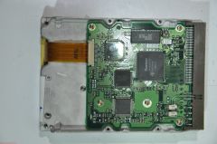 QUANTUM IDE 2.1GB FB12A472 3.5'' HDD