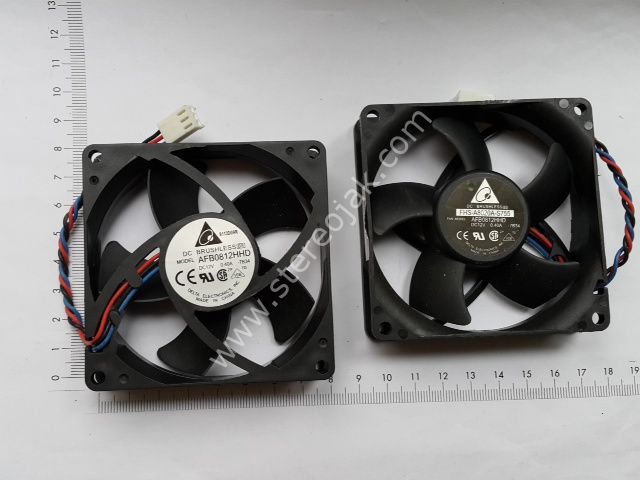 Dc brushless AFB0812hhd  dc12 v 0.40amper  delta electronics  8x8x2 cm fan
