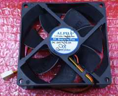 9CM DC24V 015AMP 3 KABLO DC BRUSHLESS  9X9X2.5CM  FAN