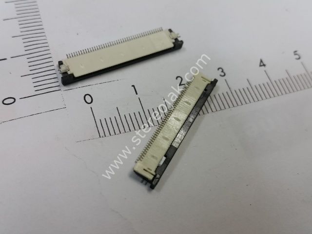 45 pin 0.5mm ayak aralığı  kablo yuvası