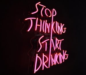 Stop Thinking Neon Yazı