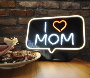 Mom Neon Led Yazı