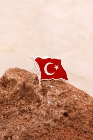 Türk Bayrağı Mineli Gümüş Rozet 34