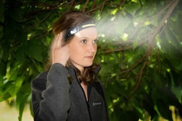 BRESSER NATIONAL GEOGRAPHIC Kafa Lambası Iluminos Stripe Far - 300 Lumen