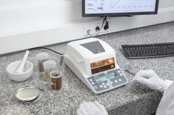 KERN DBS 60-3 Nem Tayin Cihazı 60 gr / 0.001 gr / 200 °C Halojen Lambalı