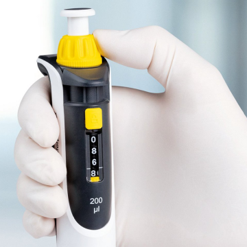 BRAND Transferpette® S 0.1-2.5 µL Ayarlanabilir Otomatik Pipet