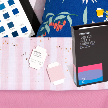 PANTONE FHIC400A FASHION, HOME + INTERIORS COTTON CHIP SET