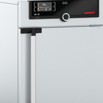 Memmert UN30 Etüv  +5 °C / 300 °C / 30 L