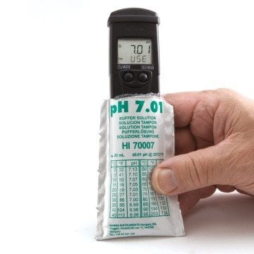 Hanna HI98129 Combo Cep Tipi pH / İletkenlik Ölçer  Waterproof 0.00... 14.00 pH / 0... 3999 µS/cm