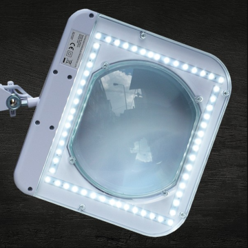 6020  Led Işıklı Köşeli Lensli Masaüstü Büyüteç 5X Mercekli