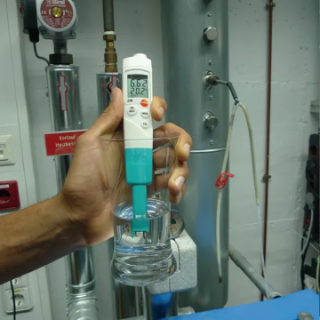 Testo 206 pH1 pH ve Sıcaklık Ölçer IP68 0… 14 pH / 0,01 pH | 0… +60 °C / 0,1 °C