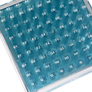 ISOLAB Cryo Tüp Kutusu - Polikarbonat - 2 ml Tüpler İçin - Menteşeli Kapaklı - Rubi